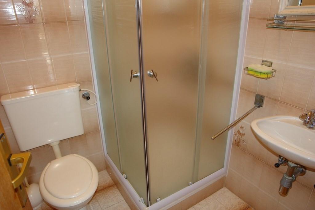 Beautiful Apartment In Crikvenica With Kitchen Phòng bức ảnh