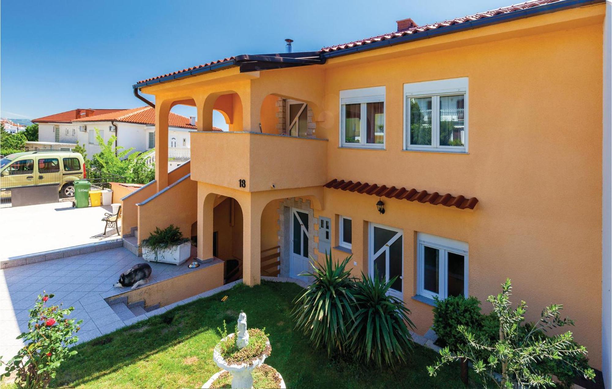 Beautiful Apartment In Crikvenica With Kitchen Ngoại thất bức ảnh