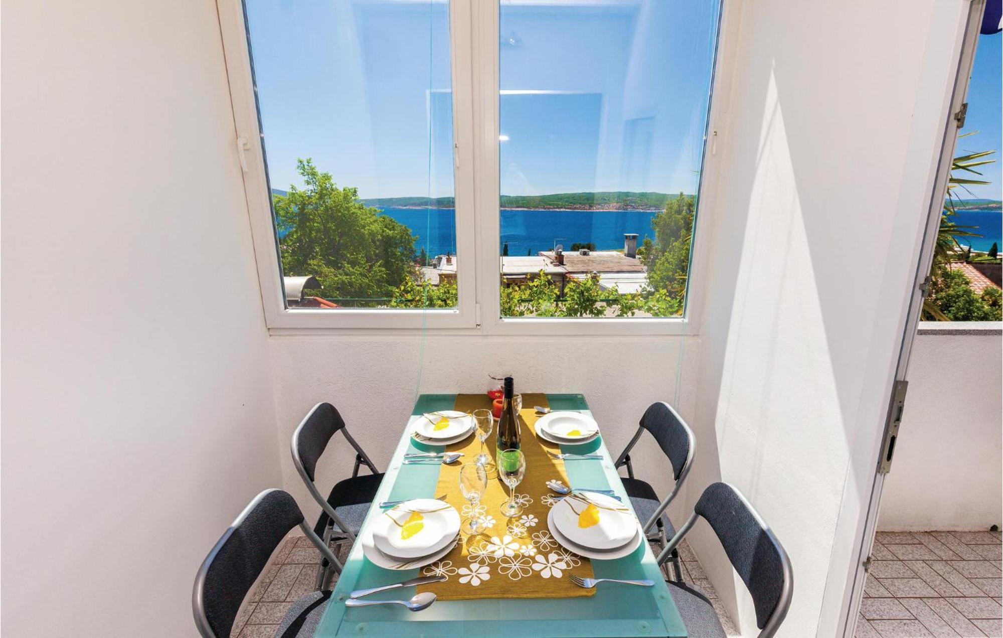 Beautiful Apartment In Crikvenica With Kitchen Ngoại thất bức ảnh