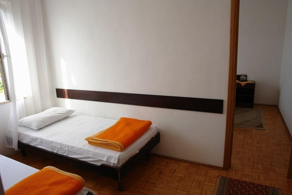 Beautiful Apartment In Crikvenica With Kitchen Phòng bức ảnh