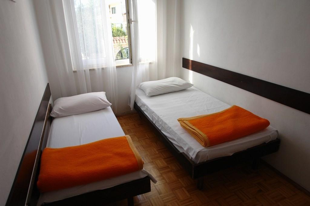 Beautiful Apartment In Crikvenica With Kitchen Phòng bức ảnh