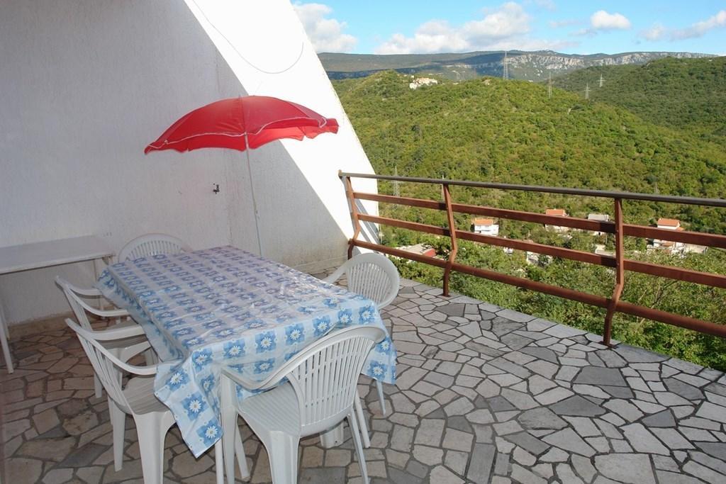 Beautiful Apartment In Crikvenica With Kitchen Phòng bức ảnh